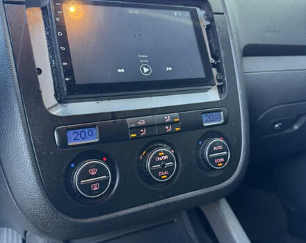 Серый Фольксваген Гольф, объемом двигателя 1.6 л и пробегом 242 тыс. км за 4900 $, фото 19 на Automoto.ua