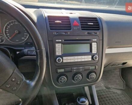 Серый Фольксваген Гольф, объемом двигателя 1.97 л и пробегом 320 тыс. км за 6700 $, фото 26 на Automoto.ua