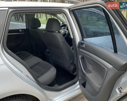 Серый Фольксваген Гольф, объемом двигателя 1.39 л и пробегом 259 тыс. км за 5300 $, фото 11 на Automoto.ua