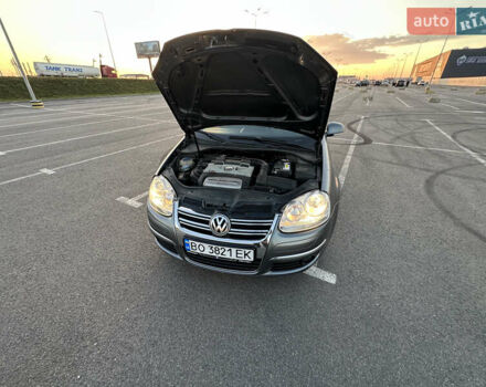 Сірий Фольксваген Гольф, об'ємом двигуна 1.39 л та пробігом 254 тис. км за 5200 $, фото 53 на Automoto.ua