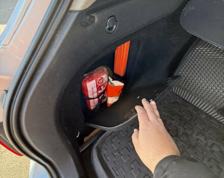 Серый Фольксваген Гольф, объемом двигателя 1.6 л и пробегом 258 тыс. км за 6800 $, фото 7 на Automoto.ua