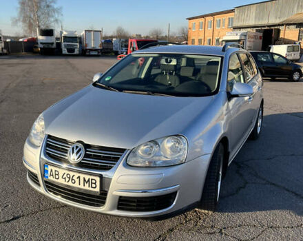 Серый Фольксваген Гольф, объемом двигателя 1.6 л и пробегом 200 тыс. км за 6300 $, фото 2 на Automoto.ua