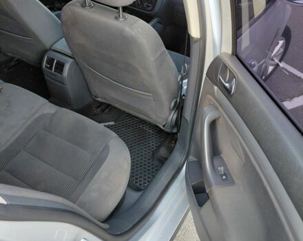 Сірий Фольксваген Гольф, об'ємом двигуна 1.4 л та пробігом 220 тис. км за 4500 $, фото 5 на Automoto.ua