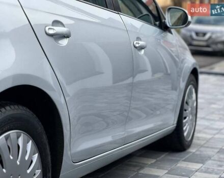 Серый Фольксваген Гольф, объемом двигателя 1.6 л и пробегом 198 тыс. км за 6899 $, фото 25 на Automoto.ua