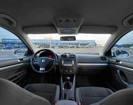 Сірий Фольксваген Гольф, об'ємом двигуна 1.4 л та пробігом 220 тис. км за 4500 $, фото 4 на Automoto.ua