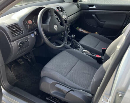 Серый Фольксваген Гольф, объемом двигателя 1.6 л и пробегом 211 тыс. км за 6300 $, фото 8 на Automoto.ua