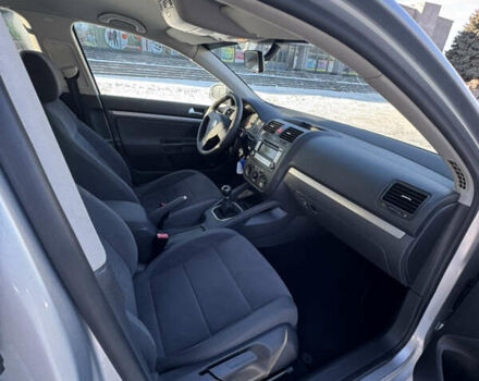 Сірий Фольксваген Гольф, об'ємом двигуна 1.6 л та пробігом 181 тис. км за 5900 $, фото 28 на Automoto.ua