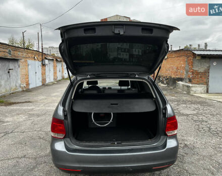 Серый Фольксваген Гольф, объемом двигателя 1.9 л и пробегом 247 тыс. км за 5700 $, фото 9 на Automoto.ua