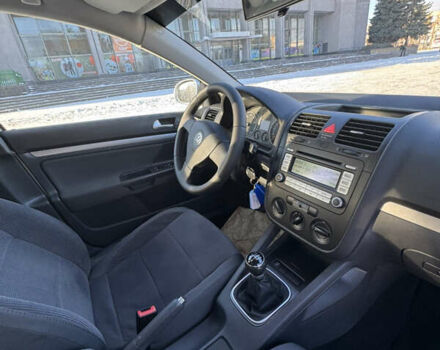 Сірий Фольксваген Гольф, об'ємом двигуна 1.6 л та пробігом 181 тис. км за 5900 $, фото 29 на Automoto.ua