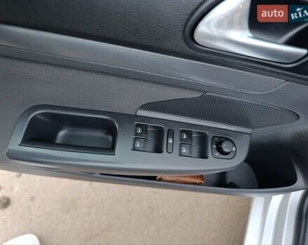 Серый Фольксваген Гольф, объемом двигателя 1.6 л и пробегом 182 тыс. км за 5899 $, фото 12 на Automoto.ua