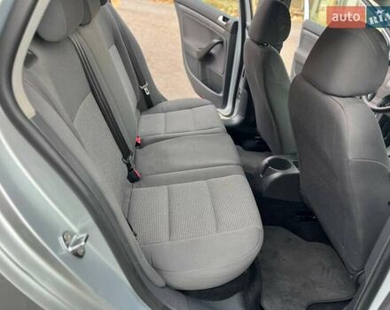 Серый Фольксваген Гольф, объемом двигателя 1.6 л и пробегом 198 тыс. км за 6899 $, фото 57 на Automoto.ua