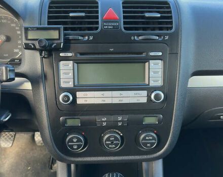 Серый Фольксваген Гольф, объемом двигателя 1.9 л и пробегом 233 тыс. км за 5099 $, фото 16 на Automoto.ua