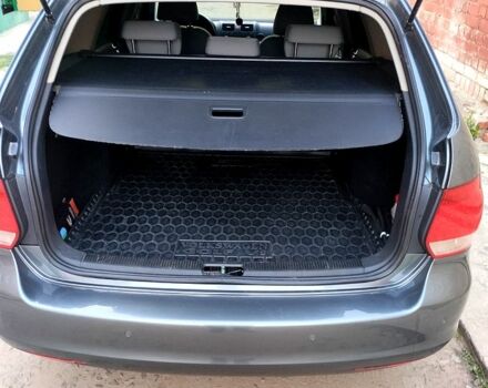 Серый Фольксваген Гольф, объемом двигателя 1.4 л и пробегом 235 тыс. км за 6000 $, фото 4 на Automoto.ua