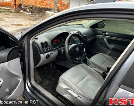 Серый Фольксваген Гольф, объемом двигателя 1.9 л и пробегом 0 тыс. км за 5700 $, фото 6 на Automoto.ua