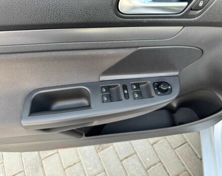 Серый Фольксваген Гольф, объемом двигателя 1.6 л и пробегом 193 тыс. км за 6450 $, фото 14 на Automoto.ua