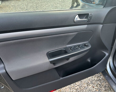 Серый Фольксваген Гольф, объемом двигателя 1.4 л и пробегом 230 тыс. км за 5899 $, фото 8 на Automoto.ua