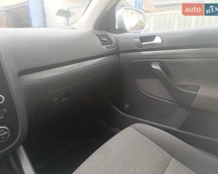 Серый Фольксваген Гольф, объемом двигателя 1.9 л и пробегом 291 тыс. км за 7500 $, фото 2 на Automoto.ua