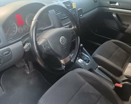 Сірий Фольксваген Гольф, об'ємом двигуна 1.39 л та пробігом 217 тис. км за 7600 $, фото 2 на Automoto.ua