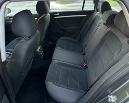 Сірий Фольксваген Гольф, об'ємом двигуна 1.6 л та пробігом 202 тис. км за 5800 $, фото 18 на Automoto.ua