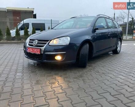 Серый Фольксваген Гольф, объемом двигателя 1.6 л и пробегом 266 тыс. км за 6899 $, фото 5 на Automoto.ua