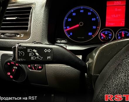 Серый Фольксваген Гольф, объемом двигателя 1.4 л и пробегом 217 тыс. км за 5800 $, фото 12 на Automoto.ua