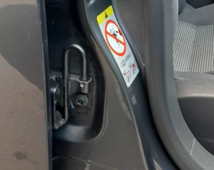 Серый Фольксваген Гольф, объемом двигателя 1.6 л и пробегом 243 тыс. км за 6900 $, фото 11 на Automoto.ua