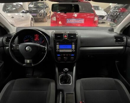 Серый Фольксваген Гольф, объемом двигателя 1.4 л и пробегом 217 тыс. км за 5800 $, фото 11 на Automoto.ua