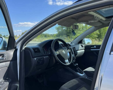 Серый Фольксваген Гольф, объемом двигателя 1.6 л и пробегом 220 тыс. км за 7300 $, фото 56 на Automoto.ua