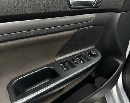 Серый Фольксваген Гольф, объемом двигателя 1.9 л и пробегом 321 тыс. км за 6100 $, фото 9 на Automoto.ua