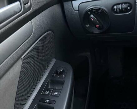 Сірий Фольксваген Гольф, об'ємом двигуна 1.6 л та пробігом 210 тис. км за 5999 $, фото 13 на Automoto.ua