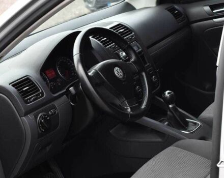 Сірий Фольксваген Гольф, об'ємом двигуна 1.6 л та пробігом 265 тис. км за 5950 $, фото 8 на Automoto.ua