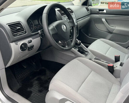 Серый Фольксваген Гольф, объемом двигателя 0 л и пробегом 236 тыс. км за 5800 $, фото 22 на Automoto.ua