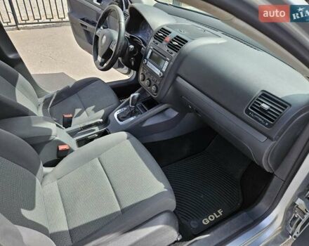 Серый Фольксваген Гольф, объемом двигателя 1.9 л и пробегом 307 тыс. км за 6200 $, фото 10 на Automoto.ua