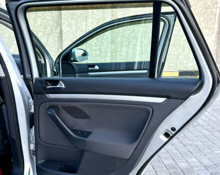 Сірий Фольксваген Гольф, об'ємом двигуна 1.4 л та пробігом 206 тис. км за 6900 $, фото 48 на Automoto.ua