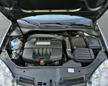 Сірий Фольксваген Гольф, об'ємом двигуна 1.6 л та пробігом 202 тис. км за 5800 $, фото 22 на Automoto.ua