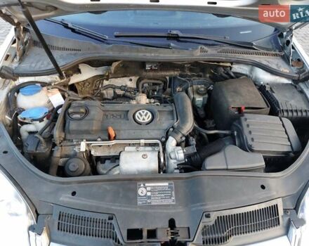 Серый Фольксваген Гольф, объемом двигателя 1.4 л и пробегом 198 тыс. км за 5000 $, фото 22 на Automoto.ua