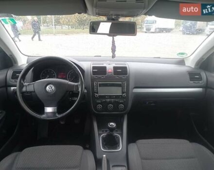 Серый Фольксваген Гольф, объемом двигателя 1.4 л и пробегом 196 тыс. км за 5650 $, фото 5 на Automoto.ua