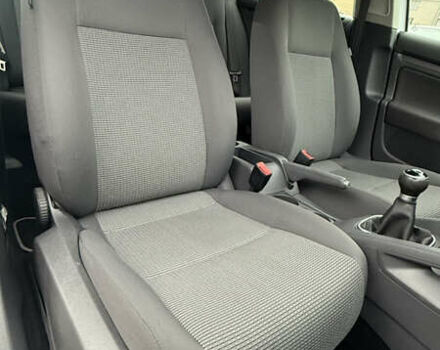 Серый Фольксваген Гольф, объемом двигателя 1.6 л и пробегом 218 тыс. км за 6900 $, фото 27 на Automoto.ua