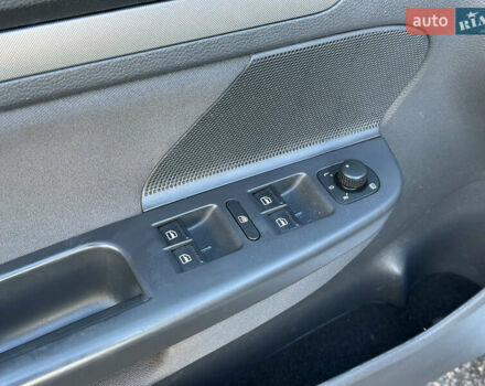 Сірий Фольксваген Гольф, об'ємом двигуна 1.6 л та пробігом 231 тис. км за 7100 $, фото 25 на Automoto.ua