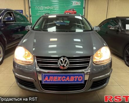Серый Фольксваген Гольф, объемом двигателя 1.4 л и пробегом 217 тыс. км за 5800 $, фото 1 на Automoto.ua
