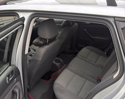 Серый Фольксваген Гольф, объемом двигателя 1.6 л и пробегом 250 тыс. км за 5999 $, фото 10 на Automoto.ua