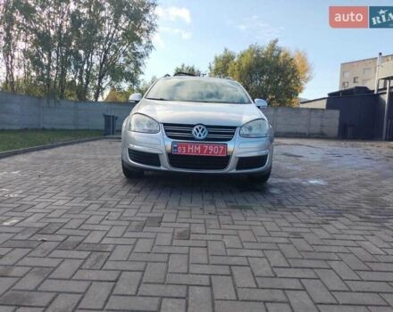 Серый Фольксваген Гольф, объемом двигателя 1.4 л и пробегом 235 тыс. км за 5600 $, фото 3 на Automoto.ua