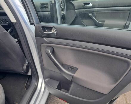 Сірий Фольксваген Гольф, об'ємом двигуна 1.6 л та пробігом 199 тис. км за 5900 $, фото 7 на Automoto.ua