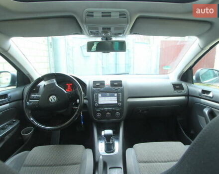 Серый Фольксваген Гольф, объемом двигателя 1.97 л и пробегом 257 тыс. км за 7500 $, фото 22 на Automoto.ua