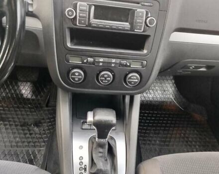 Серый Фольксваген Гольф, объемом двигателя 1.4 л и пробегом 224 тыс. км за 5750 $, фото 4 на Automoto.ua