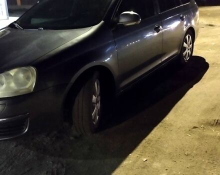 Серый Фольксваген Гольф, объемом двигателя 1.9 л и пробегом 400 тыс. км за 5800 $, фото 4 на Automoto.ua