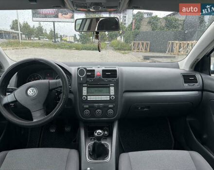 Сірий Фольксваген Гольф, об'ємом двигуна 1.6 л та пробігом 227 тис. км за 6000 $, фото 15 на Automoto.ua
