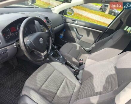 Серый Фольксваген Гольф, объемом двигателя 1.4 л и пробегом 219 тыс. км за 7300 $, фото 9 на Automoto.ua