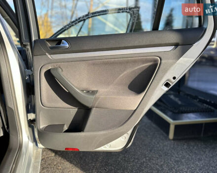 Сірий Фольксваген Гольф, об'ємом двигуна 1.6 л та пробігом 231 тис. км за 7100 $, фото 21 на Automoto.ua