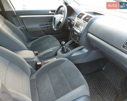 Серый Фольксваген Гольф, объемом двигателя 1.4 л и пробегом 198 тыс. км за 5000 $, фото 10 на Automoto.ua